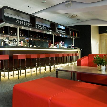 Hotel Poznanski A2 Любонь Екстер'єр фото