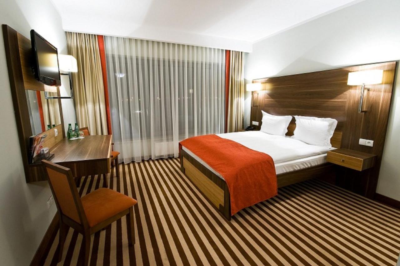 Hotel Poznanski A2 Любонь Номер фото
